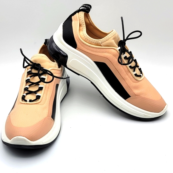 Steve Madden Shoes - Steve Madden Sneakers Size 8.5M. #1084